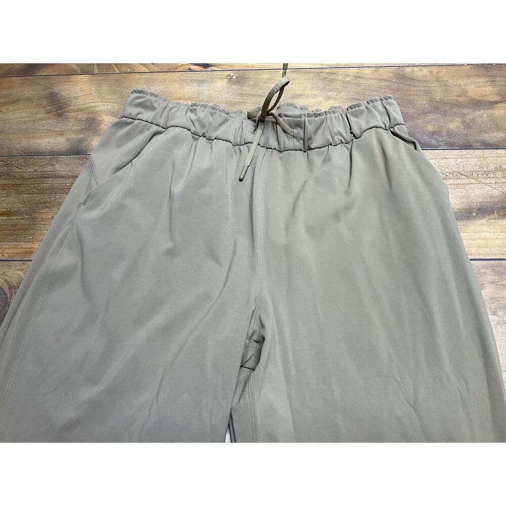 Lululemon Stretch High Rise Jogger Luxtreme Classic Fit Size 12 Tan - Picture 3 of 9